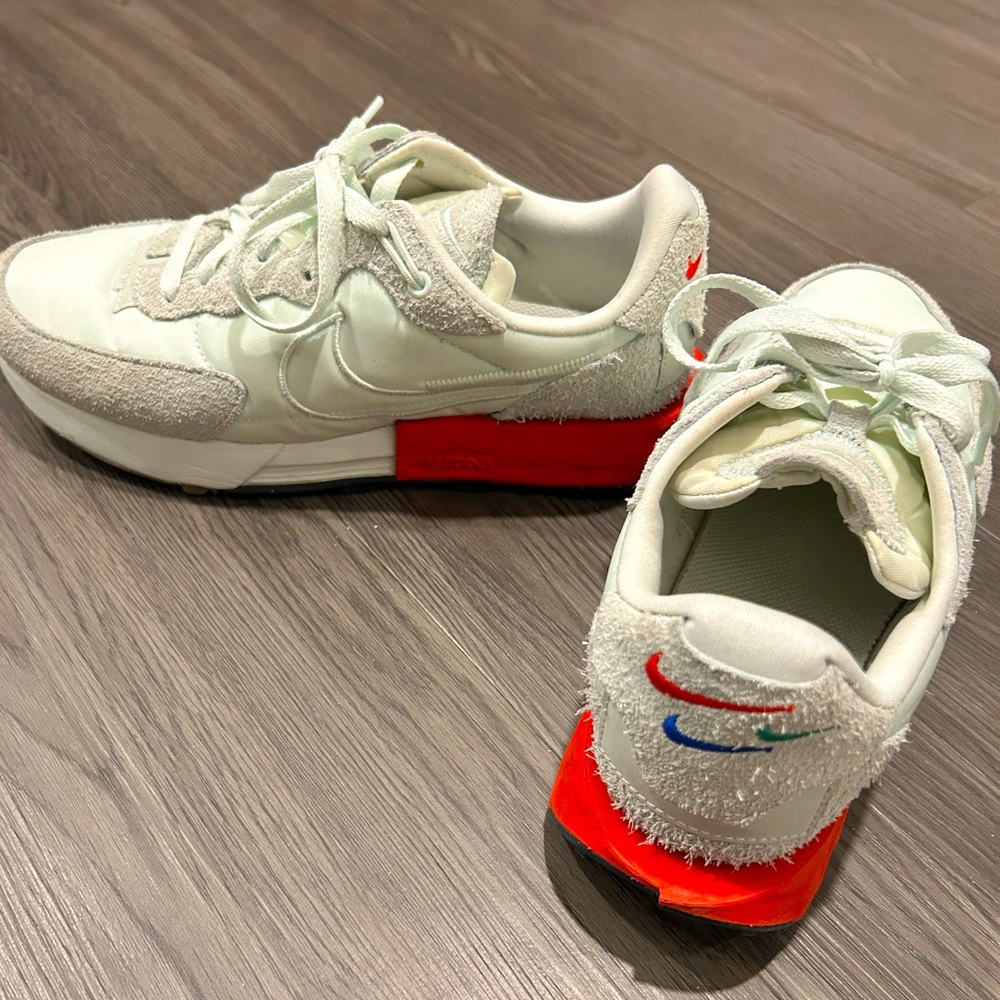 Nike Women's Fontanka Waffle Running